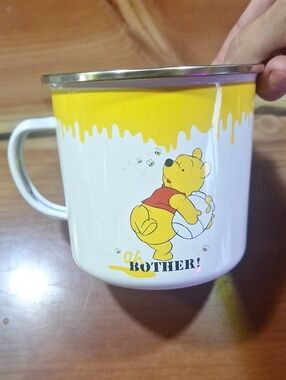 Disney Winnie The Pooh 21 Oz Enamel Camper mug